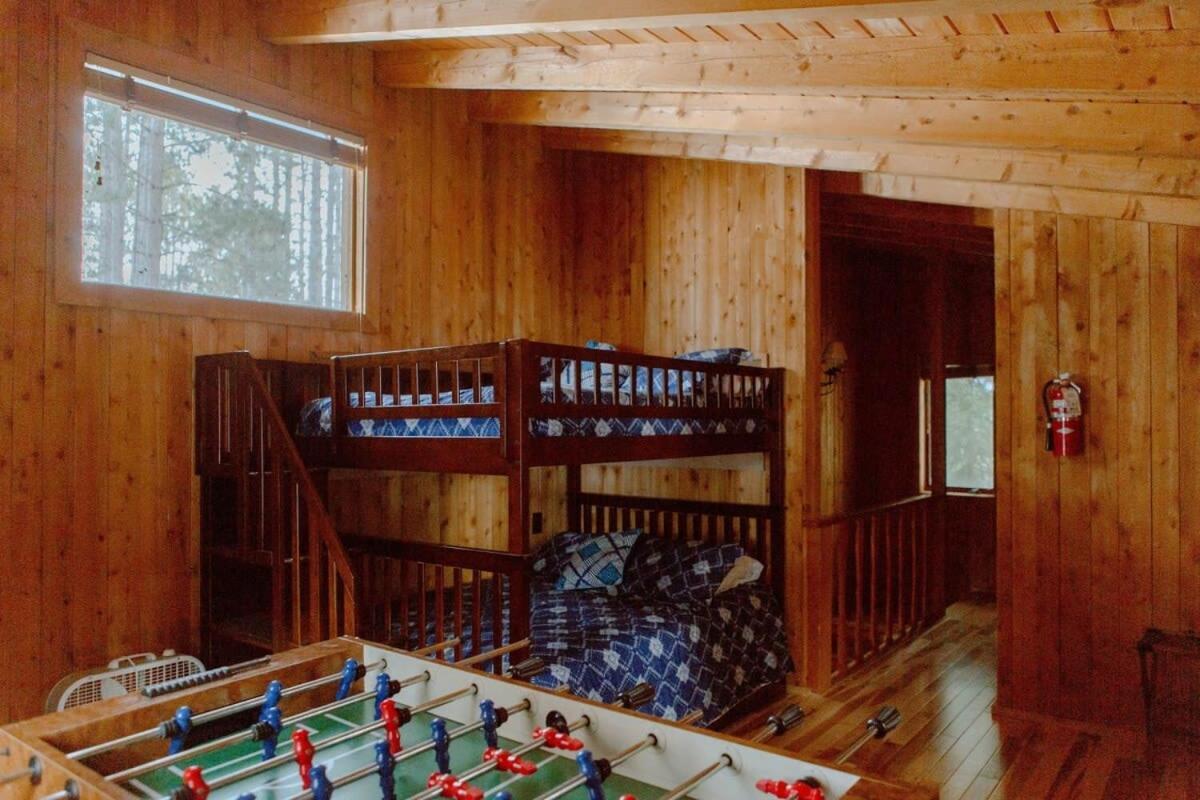 Crystal Mountain Cabin-Shuttle Pass Included! Thompsonville Esterno foto