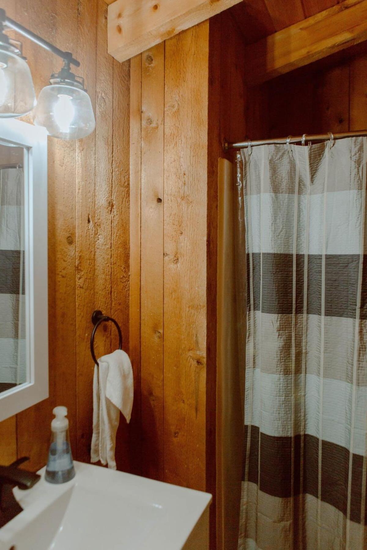 Crystal Mountain Cabin-Shuttle Pass Included! Thompsonville Esterno foto