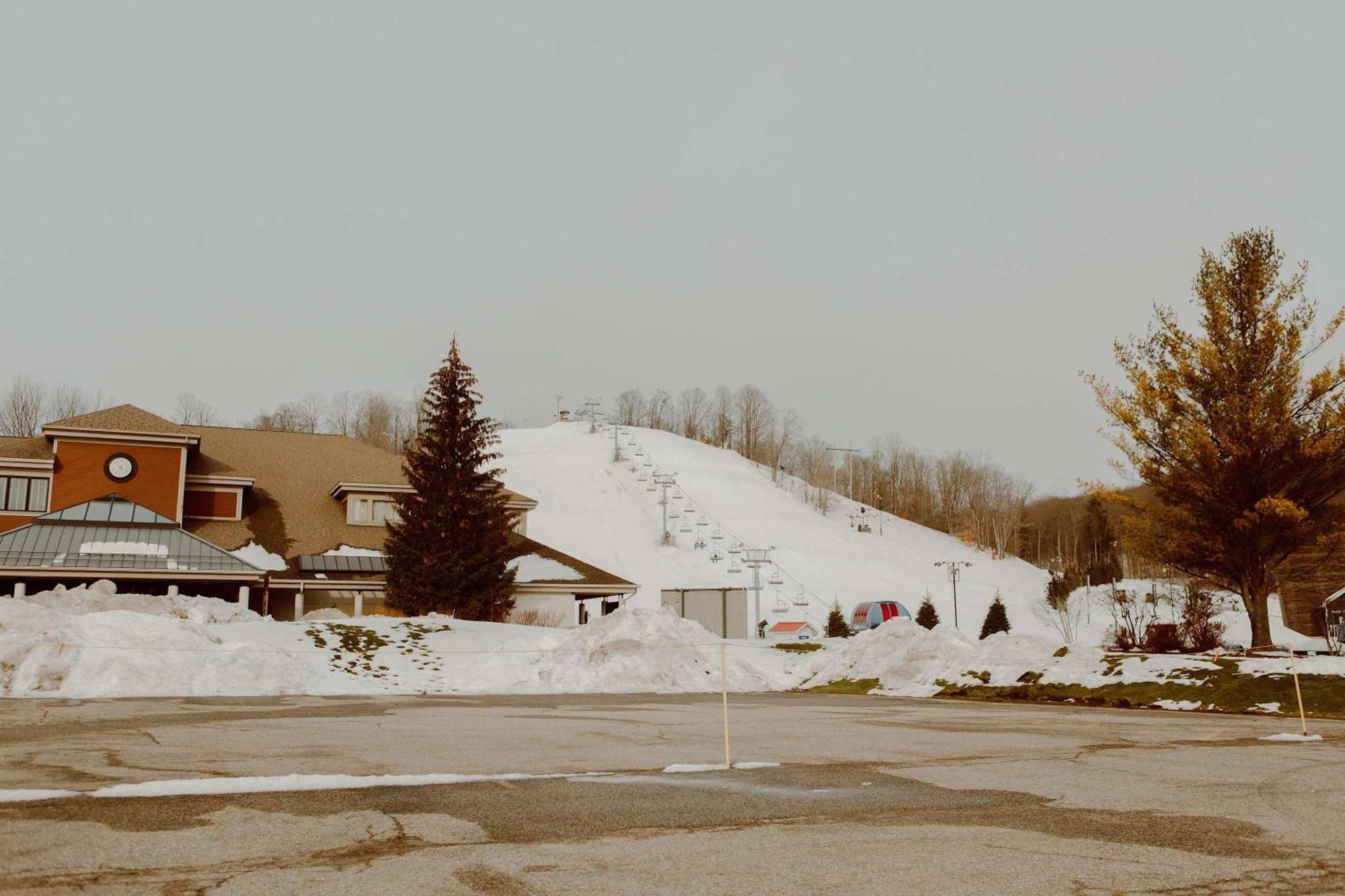 Crystal Mountain Cabin-Shuttle Pass Included! Thompsonville Esterno foto